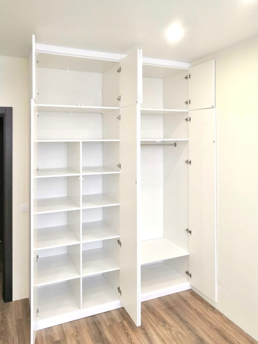 Корпусный шкаф Распашной шкаф цвета Белый Премиум гладкий / Белый софт (4 двери) Фото 2