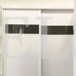 Встраиваемый угловой шкаф цвета Белый Премиум гладкий / Белый глянец, Рельеф черный (4 двери) Фото 4