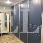 Встраиваемый шкаф в стиле неоклассика цвета Дуб сонома / Массив деним (4 двери) Фото 2