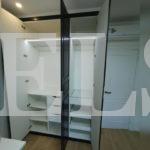 Встраиваемый шкаф в стиле модерн цвета Белый / Антрацит софт (3 двери) Фото 2