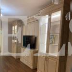 Шкаф в гостиную в классическом стиле цвета Перламутр / Крем софт (9 дверей) Фото 1