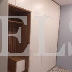 Встраиваемый шкаф в стиле минимализм цвета Дуб хантон темный / Белый (5 дверей) Фото 1