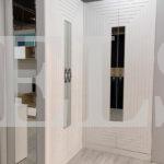 Встраиваемый угловой шкаф цвета Белый Премиум гладкий / Белый софт, Зеркало (4 двери) Фото 1