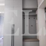 Распашной шкаф в стиле хай-тек цвета Титан / Серый софт (4 двери) Фото 2