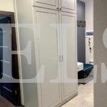 Распашной шкаф в классическом стиле цвета Белый / Белый (3 двери) Фото 2