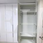 Распашной шкаф в стиле минимализм цвета Белый / Белый глянец (6 дверей) Фото 4