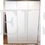 Распашной шкаф в стиле минимализм цвета Индиан эбони светлый / Белый (3 двери) Фото 2