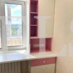 Шкаф вокруг окна в классическом стиле цвета Белый, Светло-розовый / Белый, Светло-розовый (5 дверей) Фото 3
