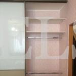 Встраиваемый шкаф цвета Белый Премиум гладкий / Капучино, Коричневый, Серебро (3 двери) Фото 3