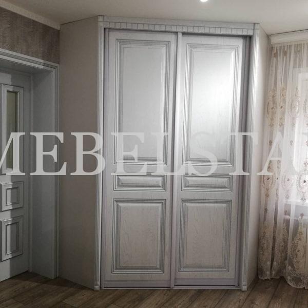 Встраиваемый угловой шкаф в классическом стиле цвета Титан / Антик серебро (2 двери)