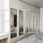 Шкаф в спальню в классическом стиле цвета Белый / Белый, Серебро (6 дверей) Фото 4