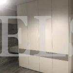 Шкаф в спальню в стиле минимализм цвета Белый / Белый, Серый (5 дверей) Фото 1