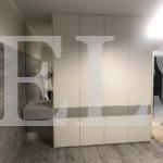 Шкаф в спальню в стиле минимализм цвета Белый / Белый, Серый (5 дверей) Фото 3