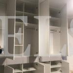 Шкаф в спальню в стиле минимализм цвета Белый / Белый, Серый (5 дверей) Фото 5