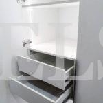Шкаф с крашеными фасадами в стиле минимализм цвета Белый / Белый (3 двери) Фото 3