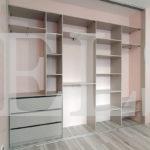 Шкаф в нишу в стиле минимализм цвета Арктика серый / Арктика серый (3 двери) Фото 2