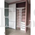 Шкаф в нишу в стиле минимализм цвета Белый / Белый (2 двери) Фото 2