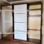 Корпусный шкаф цвета Дуб хантон темный / Белый, Зеркало (3 двери) Фото 2