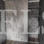 Шкаф в нишу в стиле лофт цвета Титан / Лофт бетон (3 двери) Фото 4