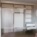 Шкаф в нишу в стиле модерн цвета Дуб атланта / Белый (3 двери) Фото 1