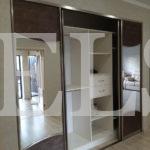 Зеркальный шкаф в стиле модерн цвета Белый / Антик медь, Серебро (4 двери) Фото 2