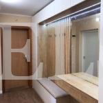 Шкаф с крашеными фасадами в стиле минимализм цвета Пикар / Сигнальный белый (8 дверей) Фото 2