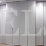 Шкаф с крашеными фасадами в стиле минимализм цвета Диамант серый / Бело-алюминиевый (6 дверей) Фото 1