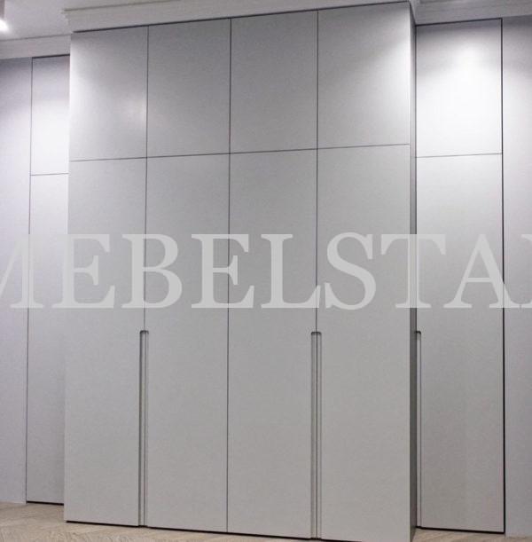 Шкаф с крашеными фасадами в стиле минимализм цвета Диамант серый / Бело-алюминиевый (6 дверей)