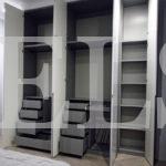 Шкаф с крашеными фасадами в стиле минимализм цвета Диамант серый / Бело-алюминиевый (6 дверей) Фото 4