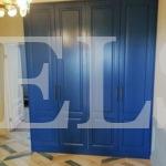 Шкаф с крашеными фасадами в стиле модерн цвета Белый / Синий бледный (4 двери) Фото 2