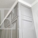 Шкаф с крашеными фасадами в стиле модерн цвета Титан / Галечный серый (6 дверей) Фото 4