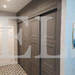 Шкаф с крашеными фасадами в стиле модерн цвета Диамант серый / Терракотовый (4 двери) Фото 1