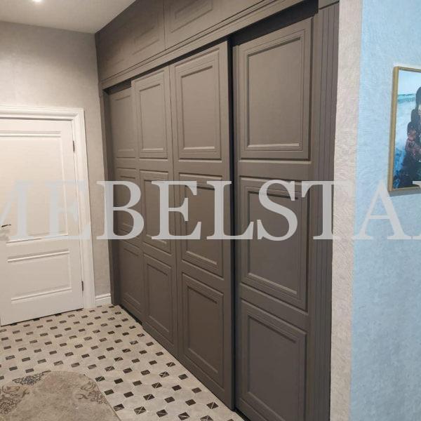 Шкаф с крашеными фасадами в стиле модерн цвета Диамант серый / Терракотовый (4 двери)