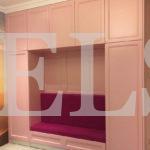 Шкаф в детскую в классическом стиле цвета Белый Премиум гладкий / Пурпурный (5 дверей) Фото 1