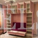 Шкаф в детскую в классическом стиле цвета Белый Премиум гладкий / Пурпурный (5 дверей) Фото 2