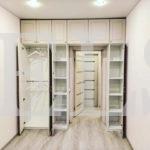Шкаф вокруг двери в классическом стиле цвета Белый / Мокко (6 дверей) Фото 2
