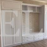 Шкаф в гостиную в классическом стиле цвета Белый / Белый (6 дверей) Фото 2