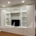 Шкаф в гостиную в классическом стиле цвета Белый / Белый (6 дверей) Фото 3