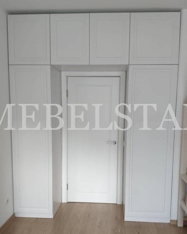 Шкаф вокруг двери цвета Белый / Белый софт (4 двери)