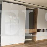 Распашной шкаф в стиле минимализм цвета Дуб галифакс натуральный / Белый глянец (8 дверей) Фото 1