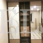 Шкаф с пескоструйным рисунком в стиле модерн цвета Дуб сакраменто / Коричневый, Серебро (3 двери) Фото 2