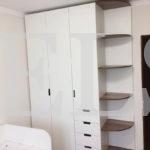 Распашной шкаф в стиле модерн цвета Белый, Ясень шимо темный / Белый (3 двери) Фото 1