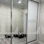 Зеркальный шкаф в классическом стиле цвета Белый / Белый, Серебро (4 двери) Фото 1