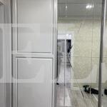 Зеркальный шкаф в классическом стиле цвета Белый / Белый, Серебро (4 двери) Фото 4