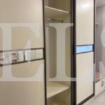 Зеркальный шкаф в стиле модерн цвета Перламутр / Перламутр, Серебро (5 дверей) Фото 6