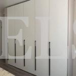 Распашной шкаф в стиле минимализм цвета Белый / Белый (5 дверей) Фото 1