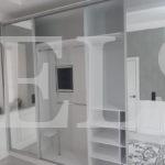 Зеркальный шкаф в стиле минимализм цвета Белый / Серебро (4 двери) Фото 2