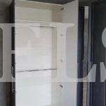 Шкаф с фасадами МДФ в пленке в классическом стиле цвета Белый / Массив деним (4 двери) Фото 3