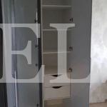 Шкаф с фасадами МДФ в пленке в классическом стиле цвета Белый / Массив деним (4 двери) Фото 4