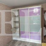 Стеклянный шкаф в стиле хай-тек цвета Дуб атланта / Светло-серый, Сиреневый (3 двери) Фото 3